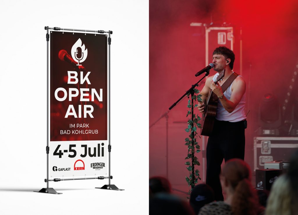 Banner BK Open Air 2025 im Park Bad Kohlgrub, 4. bis 5. Juli, daneben Sänger mit Gitarre in rotem Bühnenlicht
