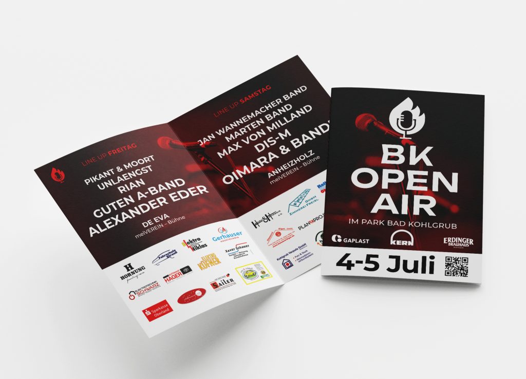Faltflyer zum BK Open Air 2025 mit Line-up für Freitag und Samstag, Sponsorenlogos und Titelseite mit Mikrofon-Motiv